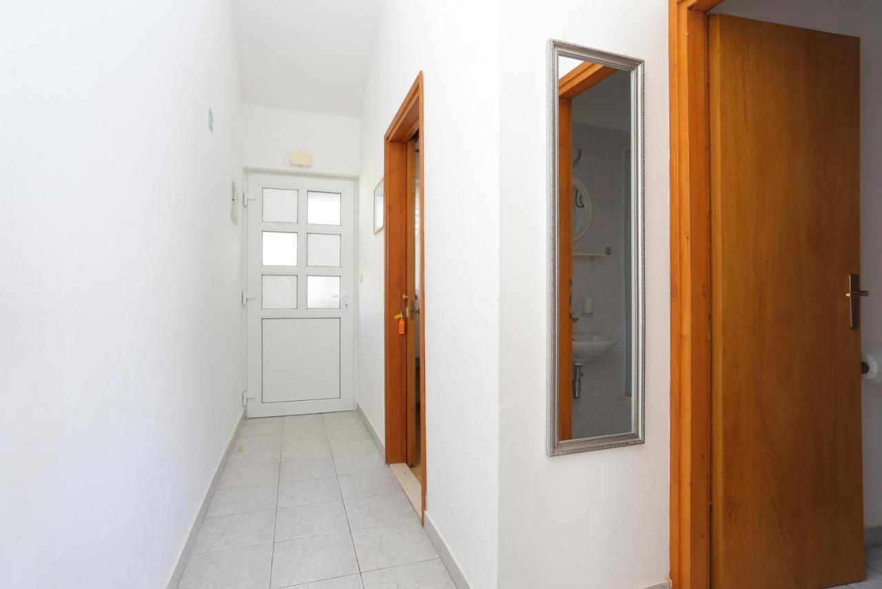 Apartments By The Sea Rastici, Ciovo - 11723 Trogir Dış mekan fotoğraf